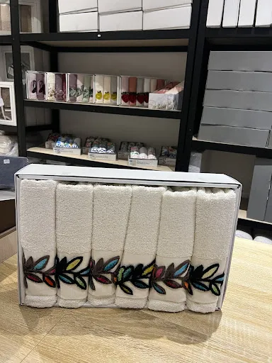 Feeyza - Linge De Maison à Firminy